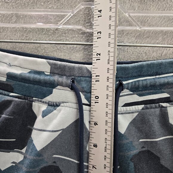 Gymshark Men‎ Activewear Shorts M Blue Camouflage Sweats Logo 7" Inseam READ - Picture 4 of 9